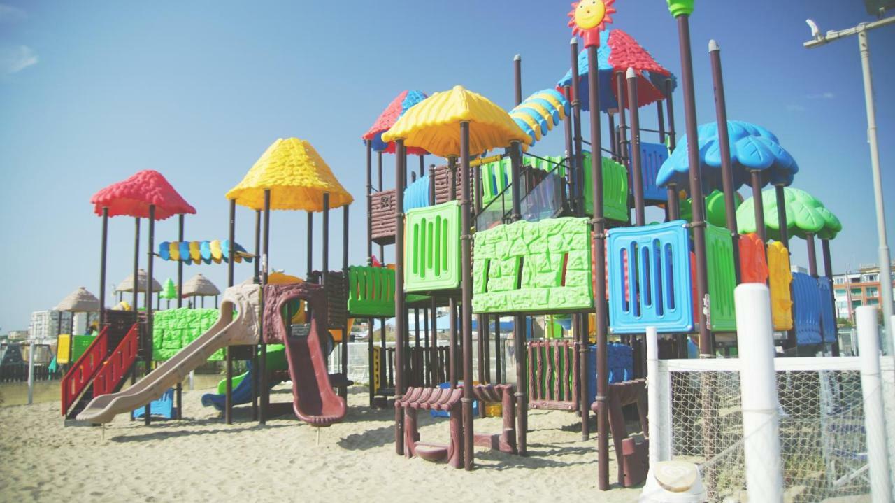 Residence 3 D Lido di Spina Eksteriør bilde